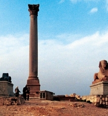 三个瞬间定情亚历山大