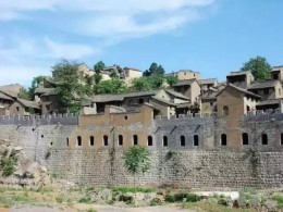 400年，中国居然还有一个古堡保存完好，甚至还有护城河