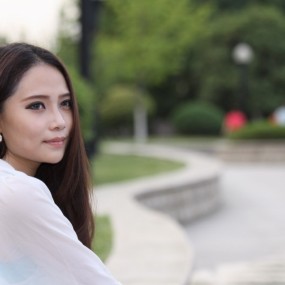 两镜头光圈全开直出，近百张图片吓死不偿