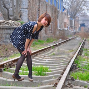 3月13日纺织城艺术区外拍人像