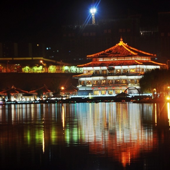 曲江南湖，“醉美”夜色