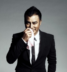 雄性六面体 男星的肖像照