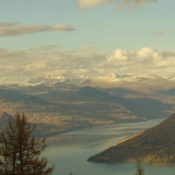 第一次发，发个以前喀纳斯卡片拍的风景