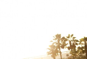 逆光拍摄成熟女人