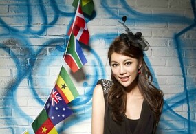 涂鸦墙前面的故事