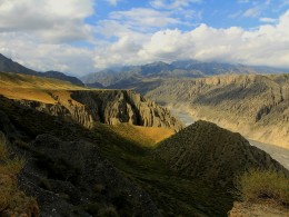 新疆独山子大峡谷