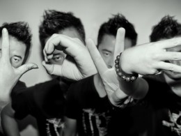 【无聊拍点烂片，重口味自拍！】