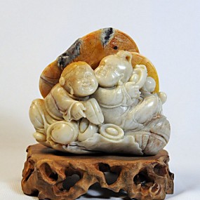 大家看看这些石头是用几盏灯拍摄的。高感固定6400