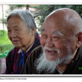 参赛作品; 耄耋夫妇逢盛亊快乐游世园