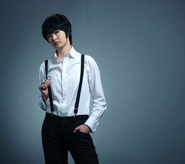 张梓骞的背带裤