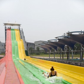 【碧海银滩水上乐园】之竞速滑道