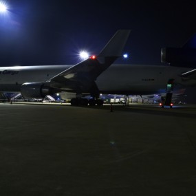 应红娃娃要求 发几张麦道飞机的照片——MD11F