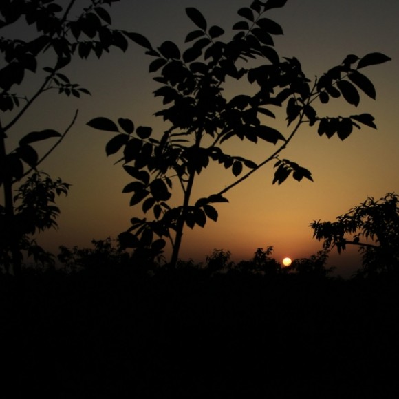秦岭小屿山角下的田间,山间,水间