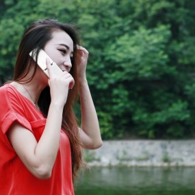 兴庆宫作业3----红衣姑娘